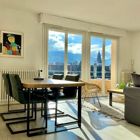 Toit-terrasse Traversant Plein Centre 100m Du Lac Annecy